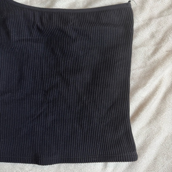 ✨4/$25✨ Dynamite Black Asymmetrical Fitted Tank Top - Picture 4 of 5